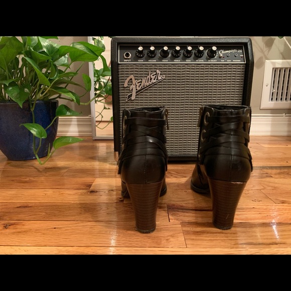 Booties - Picture 6 of 7